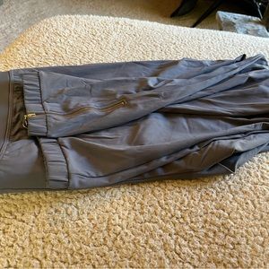 Zipper joggers